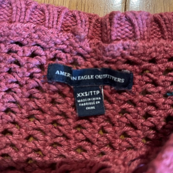 American Eagle sweater - Picture 2 of 3